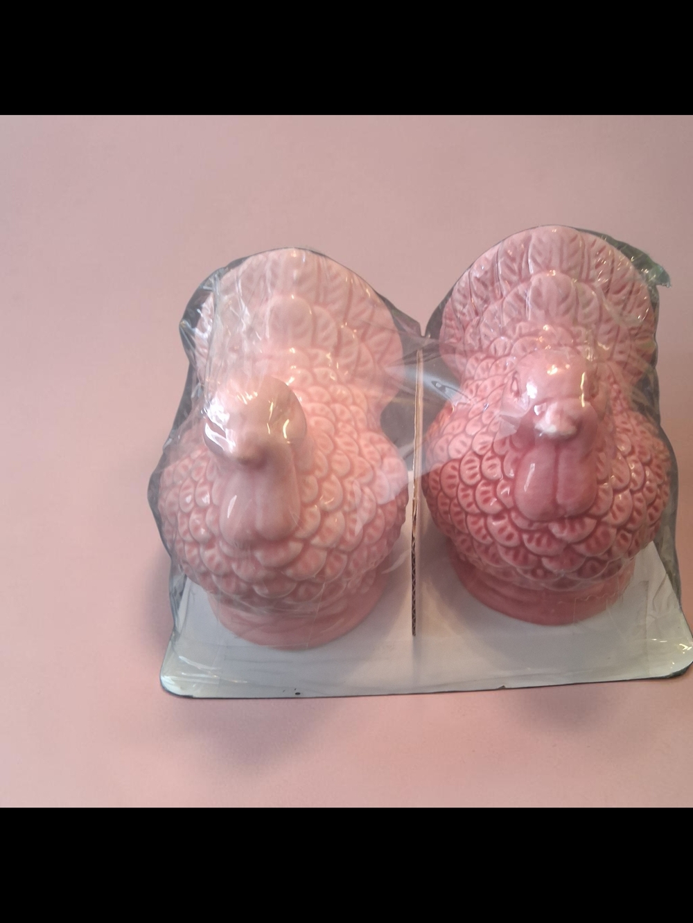 Pink Thanksgiving Turkey Salt & Pepper Shakers,ceramic new
